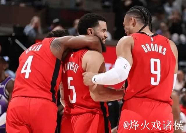 火箭与AJ-格里芬达成买断协议,后者将暂时离开篮球赛场 火箭与AJ-格里芬达成买断协议,后者将暂时离开篮球赛场